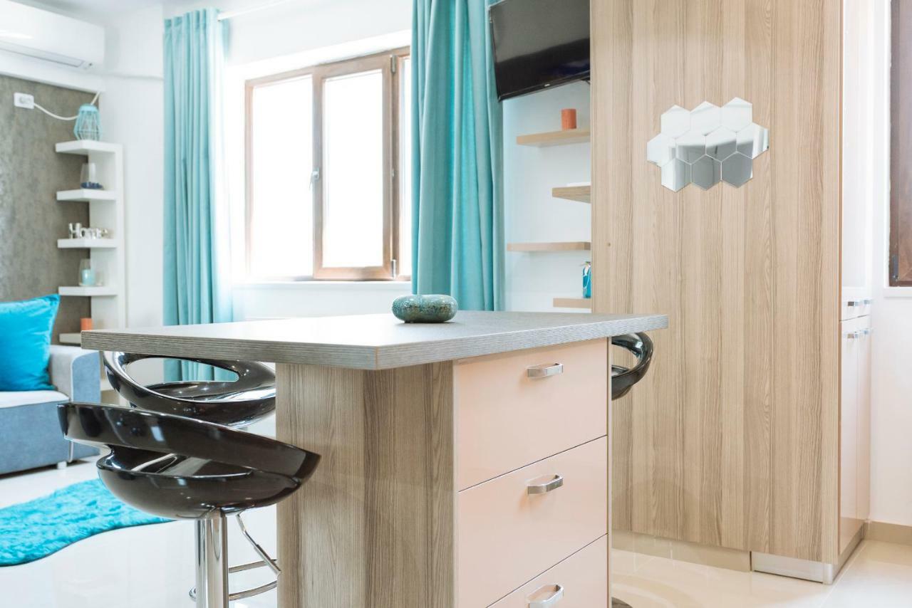 Luxury Flat 9 Near Metro Apartman Bukarest Kültér fotó