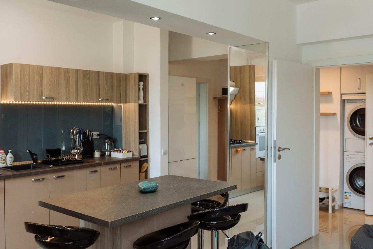 Luxury Flat 9 Near Metro Apartman Bukarest Kültér fotó