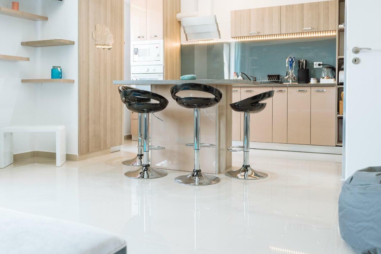 Luxury Flat 9 Near Metro Apartman Bukarest Kültér fotó