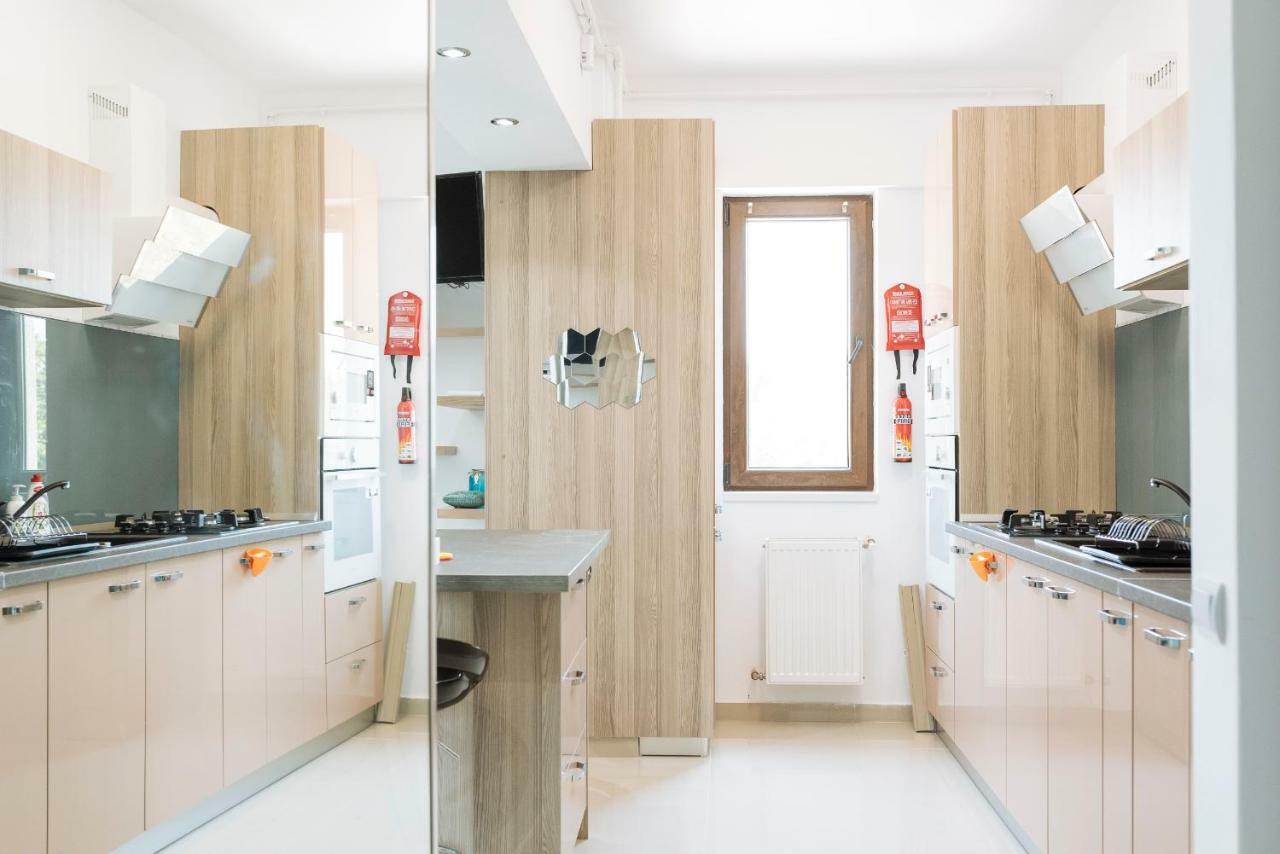 Luxury Flat 9 Near Metro Apartman Bukarest Kültér fotó
