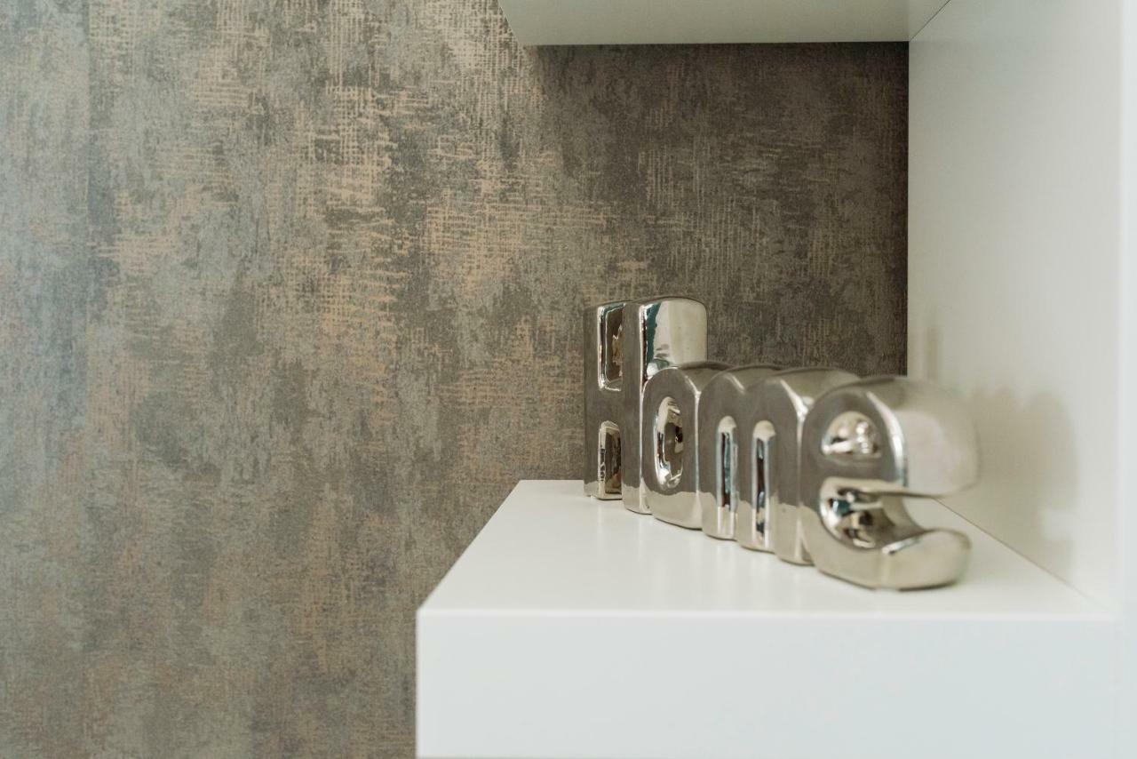Luxury Flat 9 Near Metro Apartman Bukarest Kültér fotó